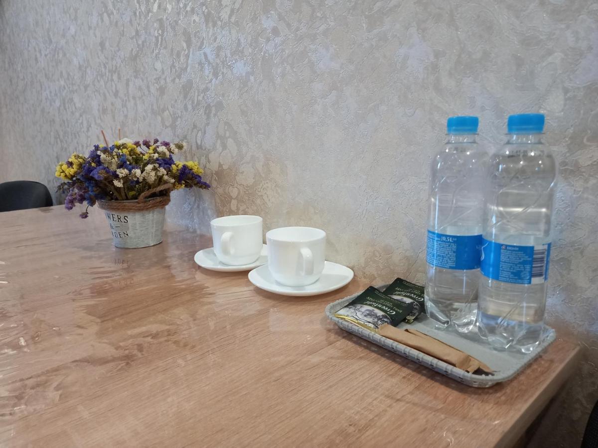Готель River House Umanʼ エクステリア 写真